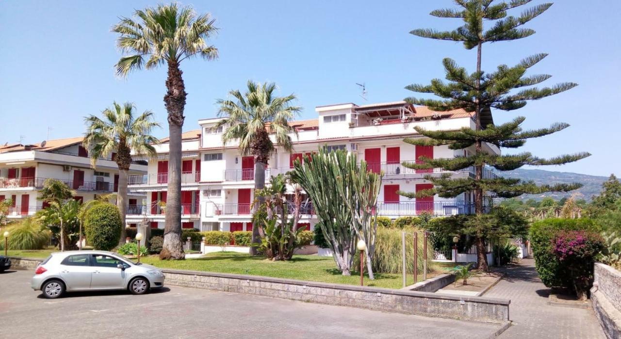 Aessebenessere Casavacanza Mascali Exterior foto